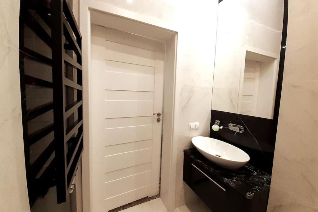 Luxury Apartment - Rakowicka 6 كراكوفيا المظهر الخارجي الصورة